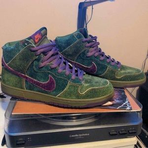 Green/purple Nike dunk highs pre-owned NO BOX size 12